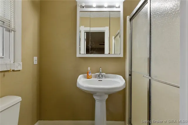 $335,000 | 6828 Farnsley Knob Road, Elizabeth, IN 47117