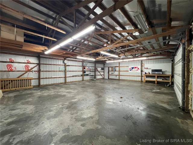 $335,000 | 6828 Farnsley Knob Road, Elizabeth, IN 47117