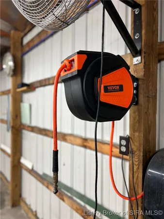 $319,900 | 6828 Farnsley Knob Road, Elizabeth, IN 47117