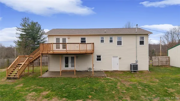 $319,900 | 6828 Farnsley Knob Road, Elizabeth, IN 47117