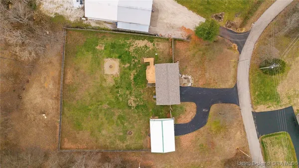 $319,900 | 6828 Farnsley Knob Road, Elizabeth, IN 47117