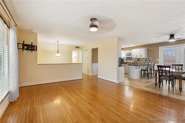 $335,000 | 6828 Farnsley Knob Road, Elizabeth, IN 47117