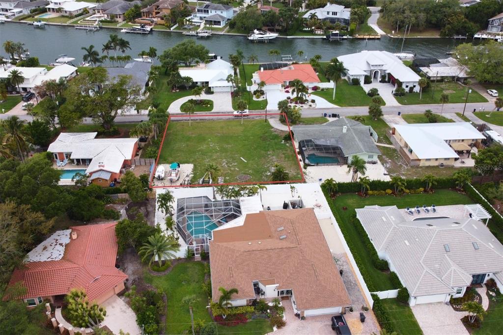 Southpointe Drive Sarasota, FL 34231 - Photo 2 of 3