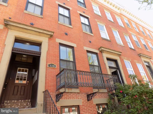 $949 | 930 North Calvert Street, Unit 3B, Baltimore, MD 21202
