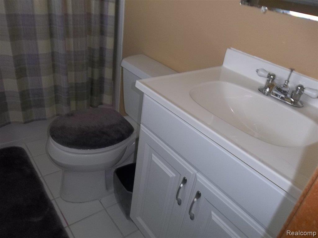 8577 Bordman Road Almont, MI 48003 - Photo 15 of 23 100_0679.JPG