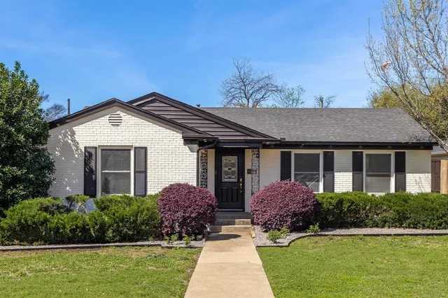 $4,250 | 9929 Gooding Drive, Dallas, TX 75220