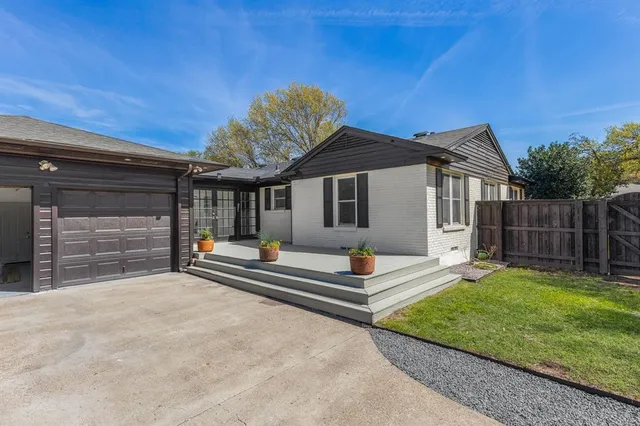 $4,250 | 9929 Gooding Drive, Dallas, TX 75220