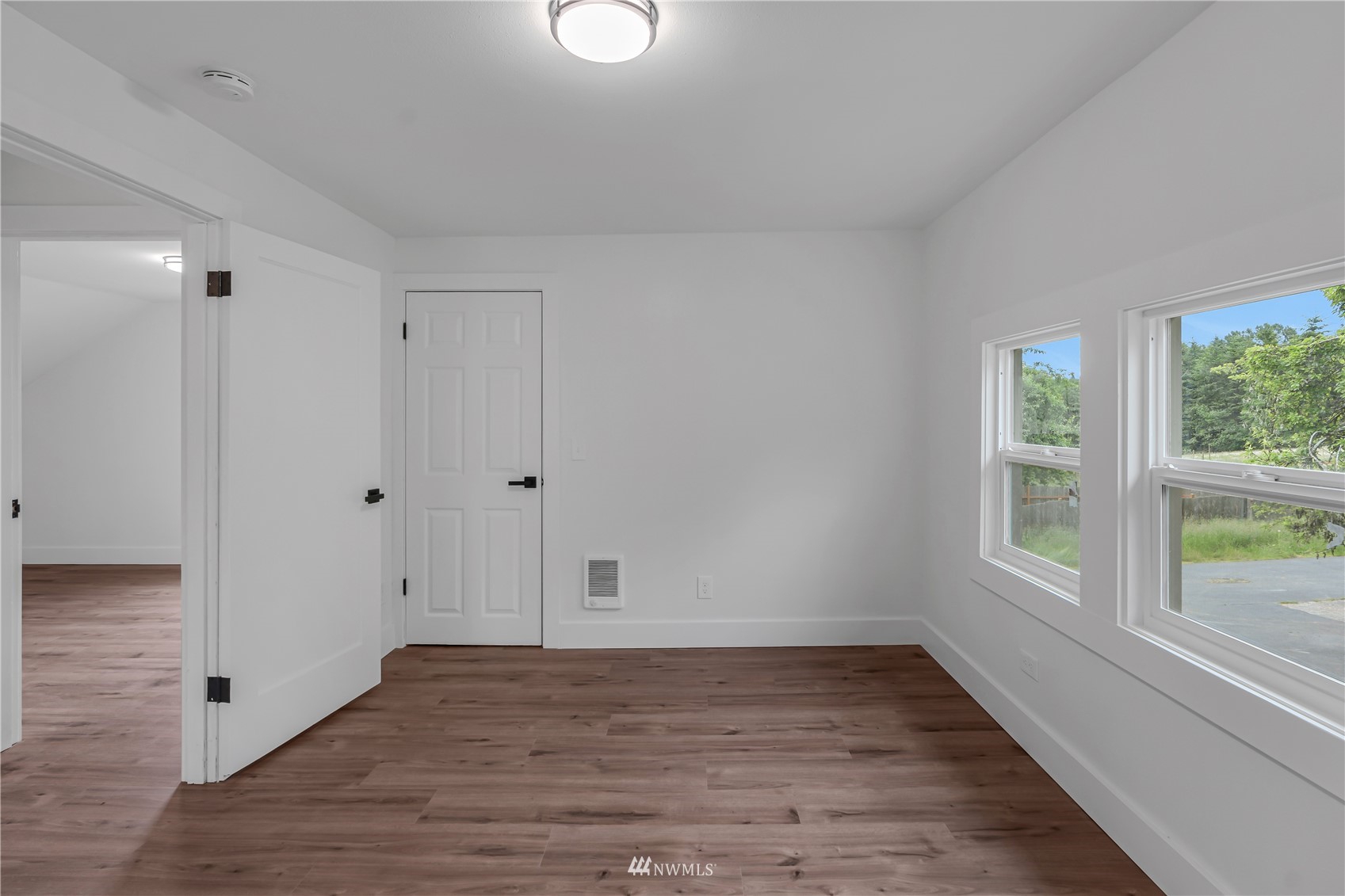 537 Carnine Road Castle Rock, WA 98611 - Photo 13 of 32 Gallery Image 13