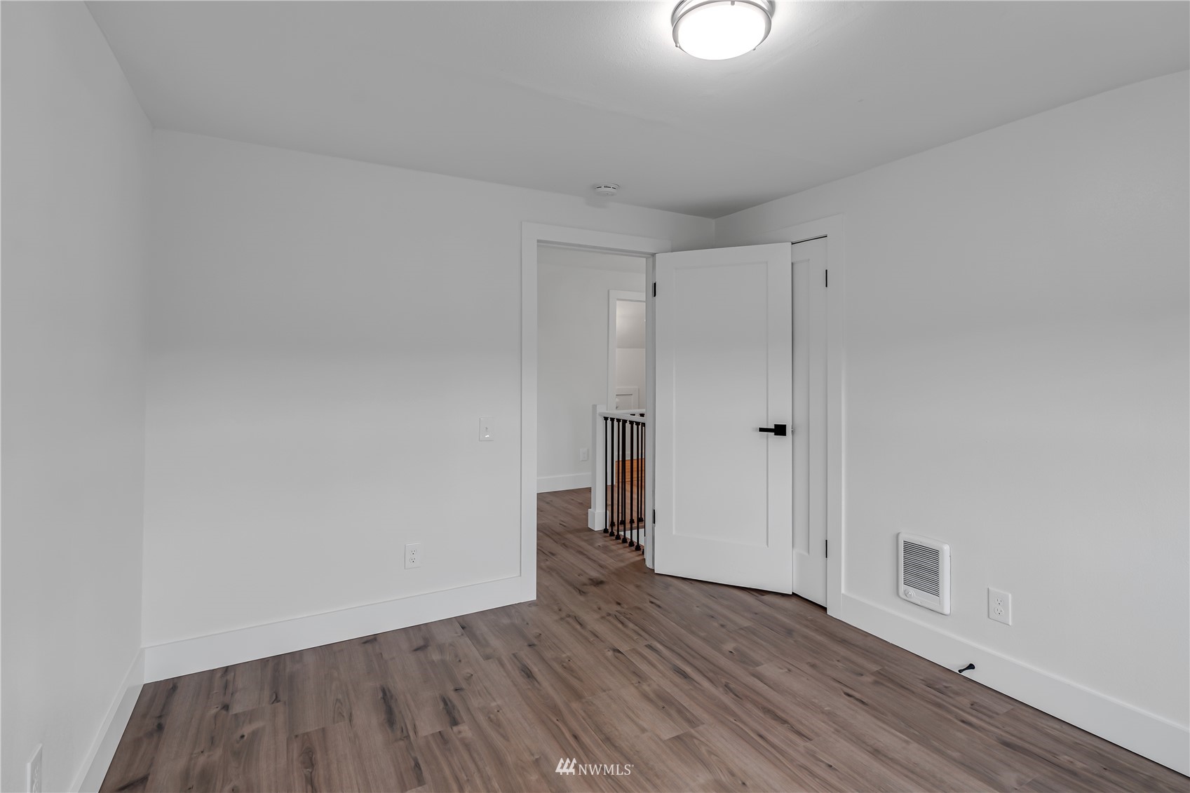 537 Carnine Road Castle Rock, WA 98611 - Photo 15 of 32 Gallery Image 15