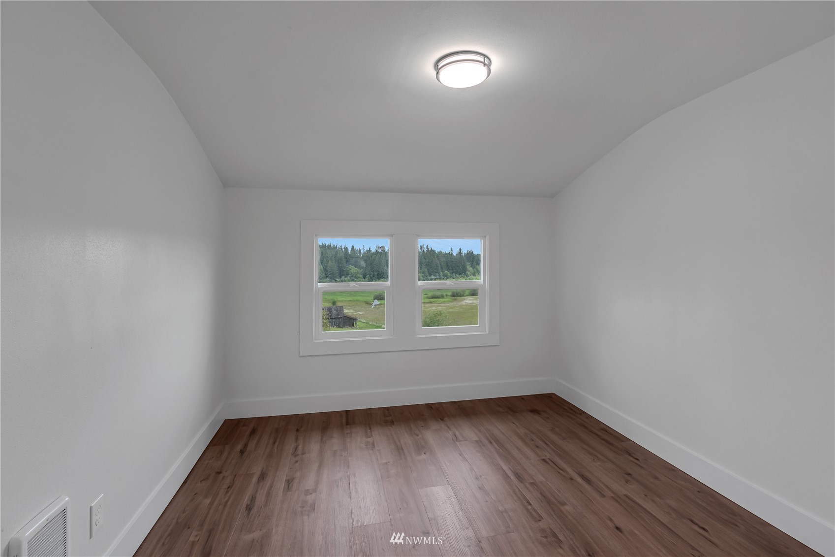 537 Carnine Road Castle Rock, WA 98611 - Photo 17 of 32 Gallery Image 17