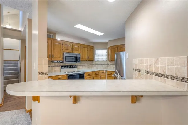 $200,000 | 12202 Charlotte Street, Kansas City, MO 64146