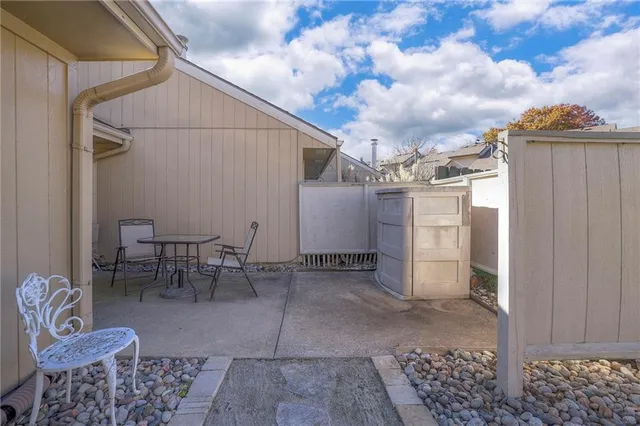 $200,000 | 12202 Charlotte Street, Kansas City, MO 64146