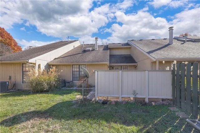 $200,000 | 12202 Charlotte Street, Kansas City, MO 64146