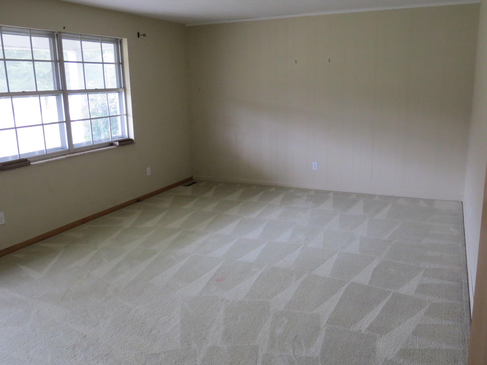 2305 Cunningham Road Knoxville, TN 37918 - Photo 4 of 22 Living Room