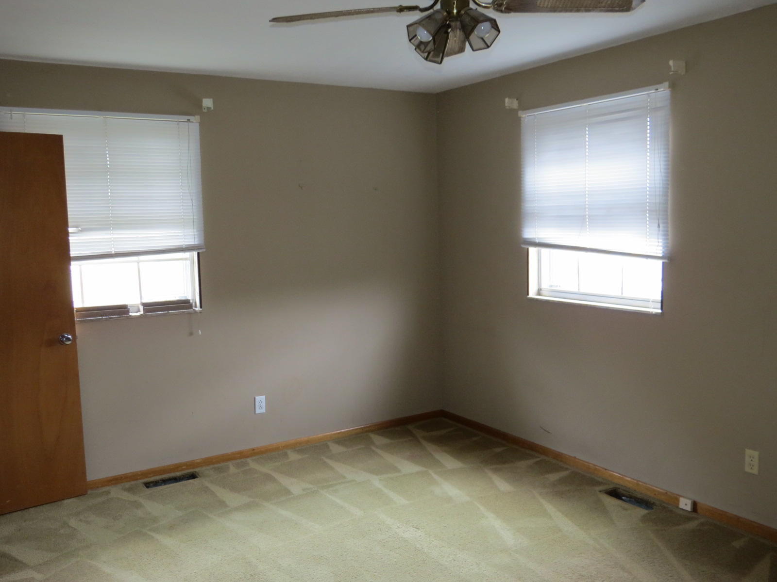 2305 Cunningham Road Knoxville, TN 37918 - Photo 9 of 22 Master Bedroom