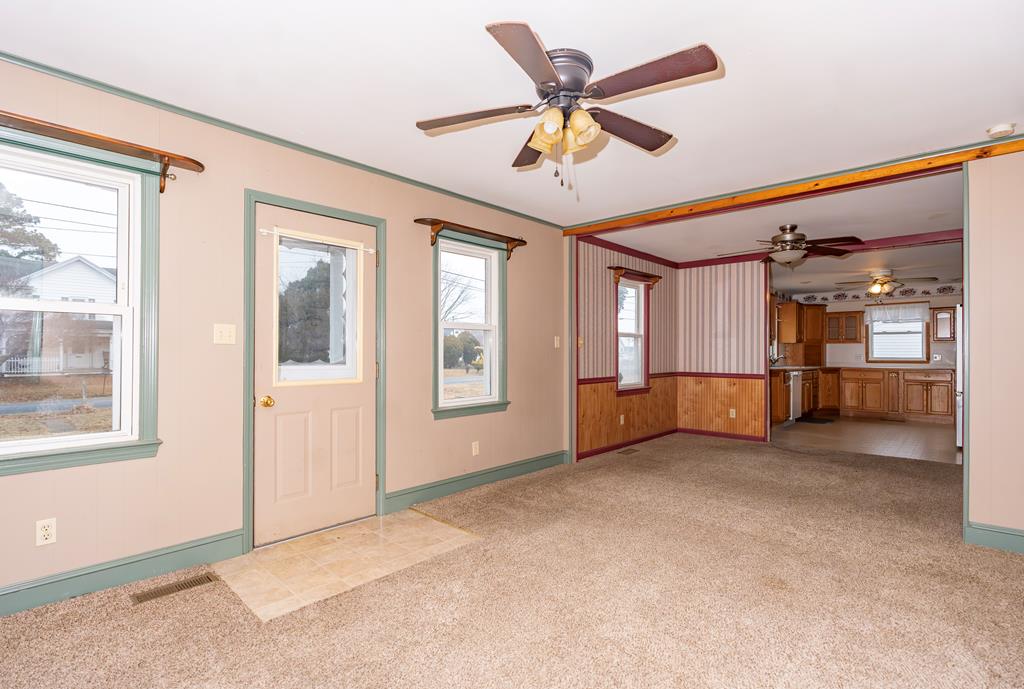 29284 Hopeland Road Bloxom, VA 23308 - Photo 9 of 18