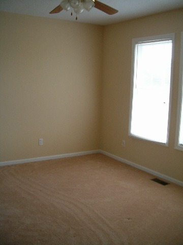 109 Cloverdale Road Seneca, SC 29678 - Photo 5 of 8 Gallery Image 5