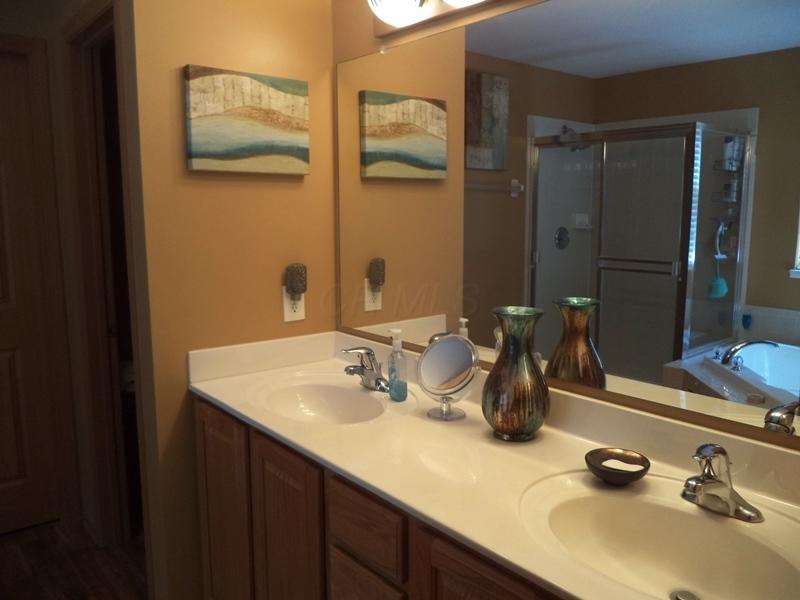 8190 Rodebaugh Road Reynoldsburg, OH 43068 - Photo 12 of 20 Gallery Image 12