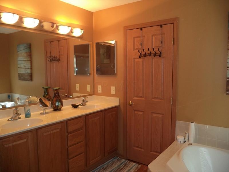 8190 Rodebaugh Road Reynoldsburg, OH 43068 - Photo 14 of 20 Gallery Image 14