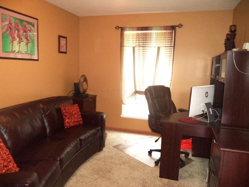 8190 Rodebaugh Road Reynoldsburg, OH 43068 - Photo 8 of 20 Gallery Image 8