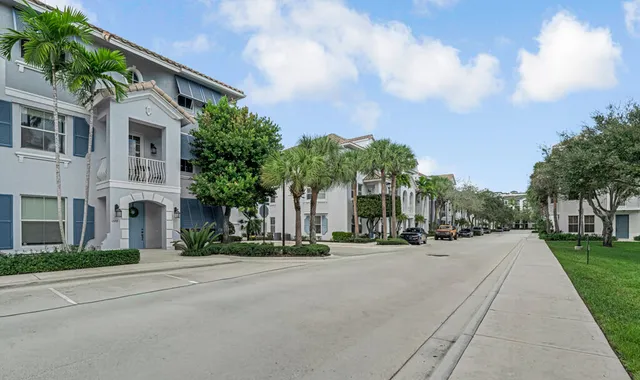 $448,000 | 1388 Vía De Pepi, Boynton Beach, FL 33426