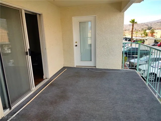 $180,000 | 3550 Bay Sands Drive, Unit 2016, Laughlin, NV 89029