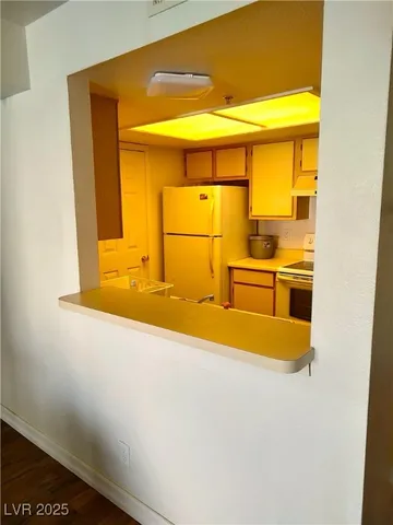 $180,000 | 3550 Bay Sands Drive, Unit 2016, Laughlin, NV 89029