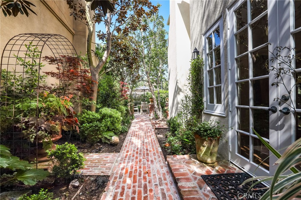 18 Lyon Newport Coast, CA 92657 - Photo 39 of 45 a view of a pathway along the building