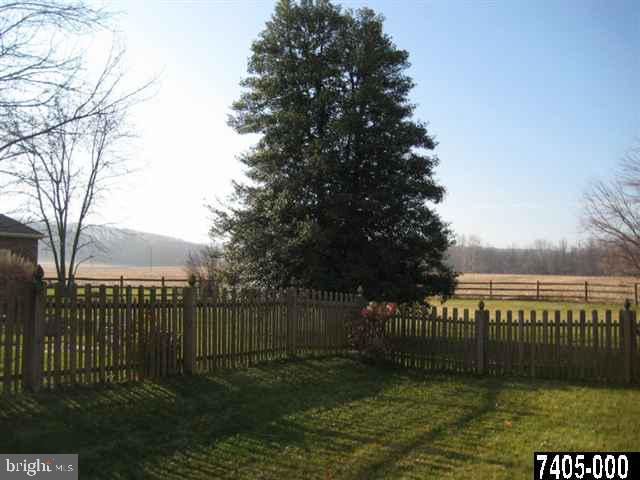 448 Locust Grove Road York, PA 17402 - Photo 19 of 25 Gallery Image 19
