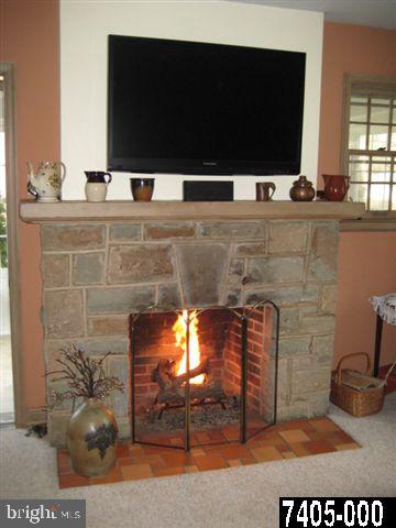 448 Locust Grove Road York, PA 17402 - Photo 3 of 25 Gallery Image 3