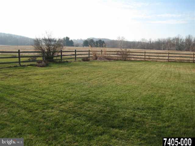 448 Locust Grove Road York, PA 17402 - Photo 22 of 25 Gallery Image 22