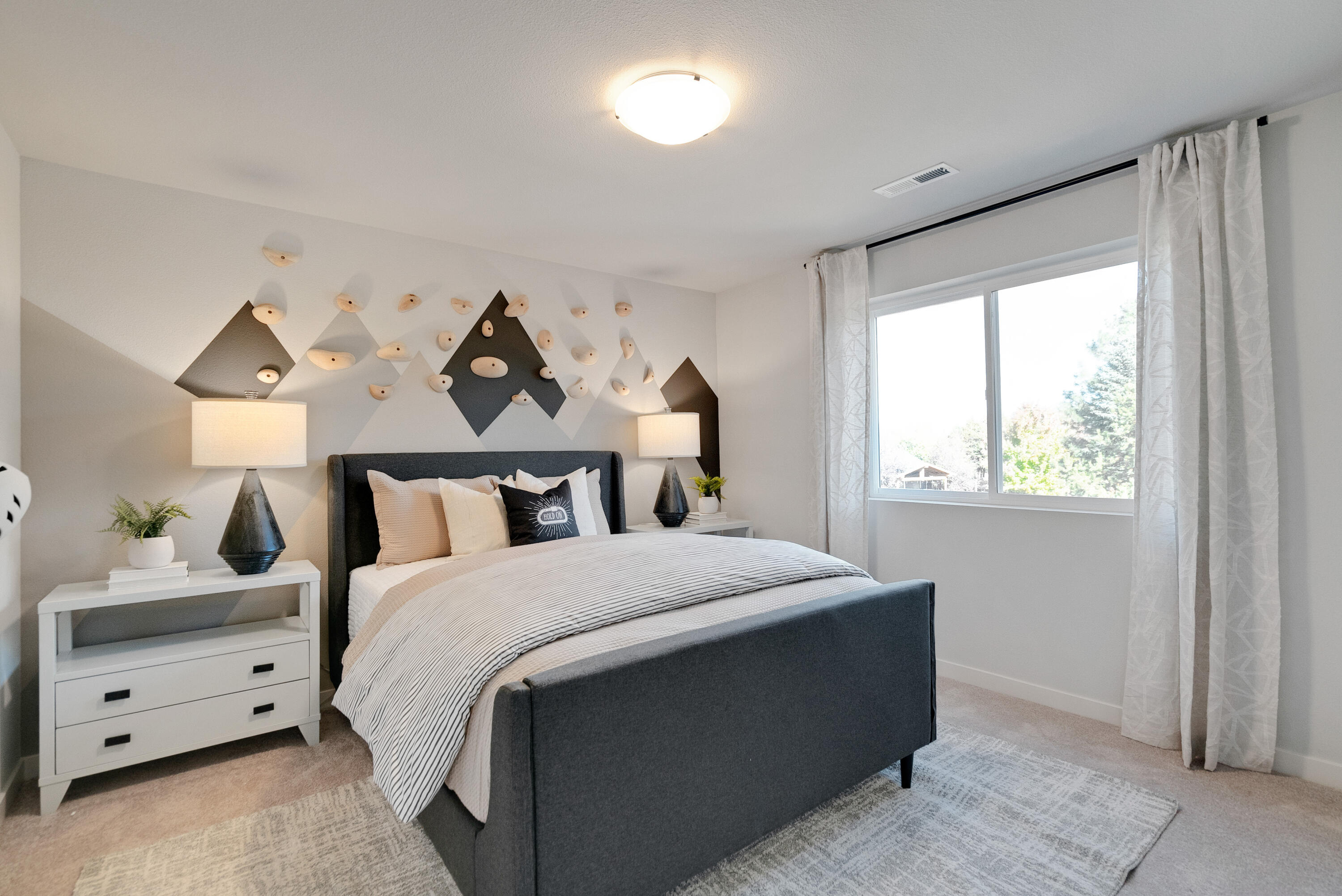 63293 Peale Street Bend, OR 97701 - Photo 15 of 19 POR_Acadia Pointe_Pic_Magnolia_Bed4_F2
