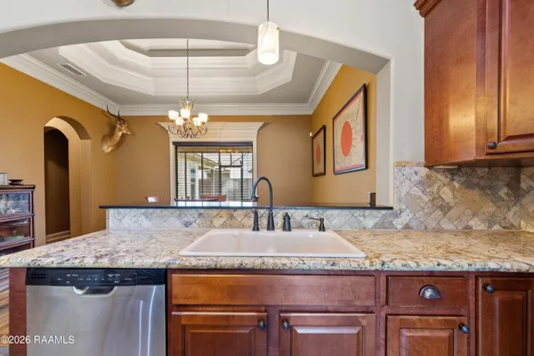 $2,500 | 126 Heathwood Drive, Broussard, LA 70518