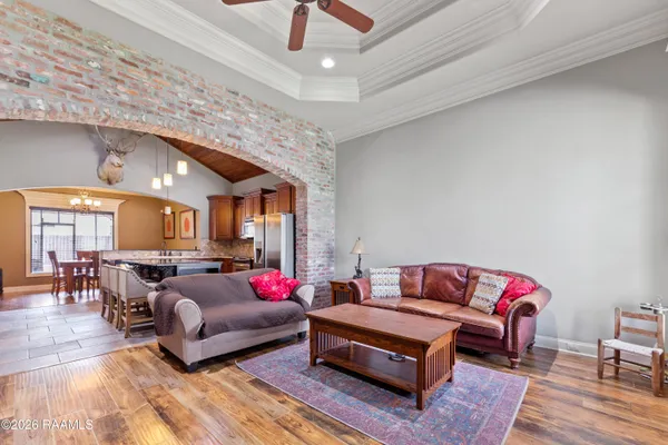 $2,500 | 126 Heathwood Drive, Broussard, LA 70518