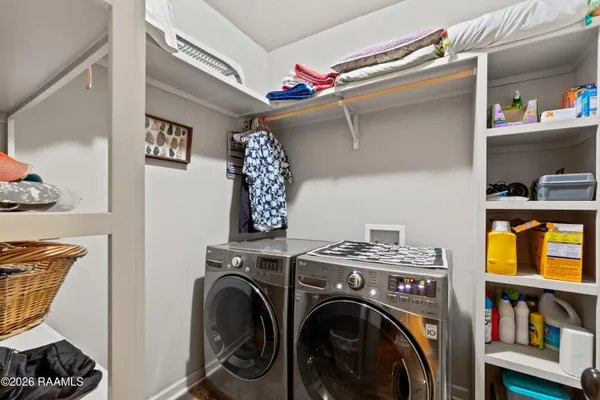 $2,500 | 126 Heathwood Drive, Broussard, LA 70518