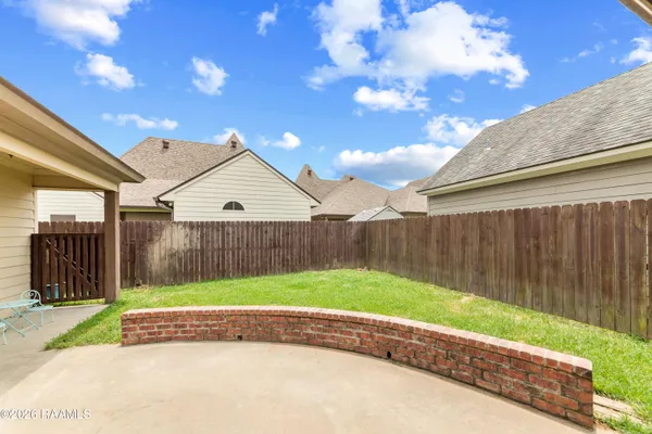 $2,500 | 126 Heathwood Drive, Broussard, LA 70518