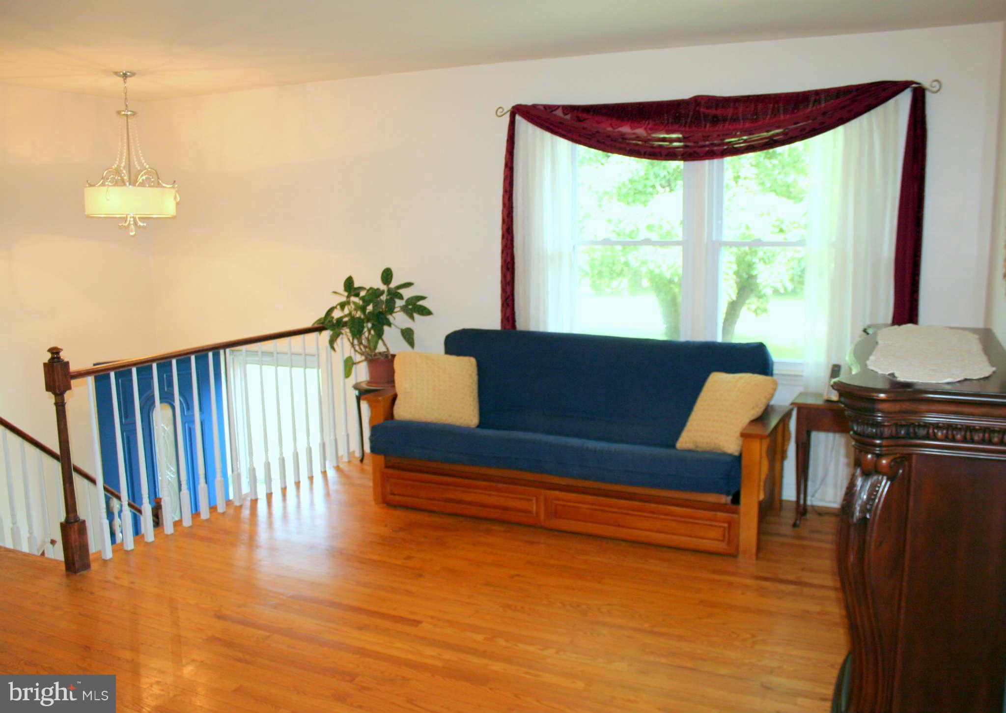 6905 Yale Road Baltimore, MD 21220 - Photo 27 of 27 Sunny and Bright Split Foyer-Open Floorplan