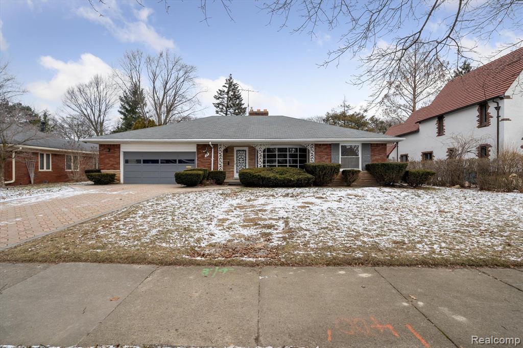 44 Roslyn Road Grosse Pointe Shores, MI 48236 - Photo 3 of 38
