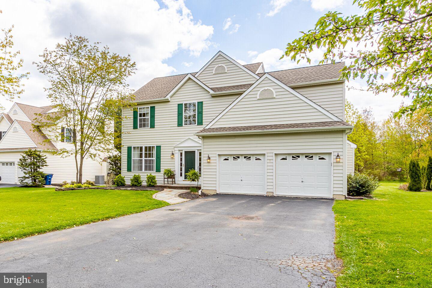 38 North Hawthorne Road Coatesville, PA 19320 - Photo 2 of 28