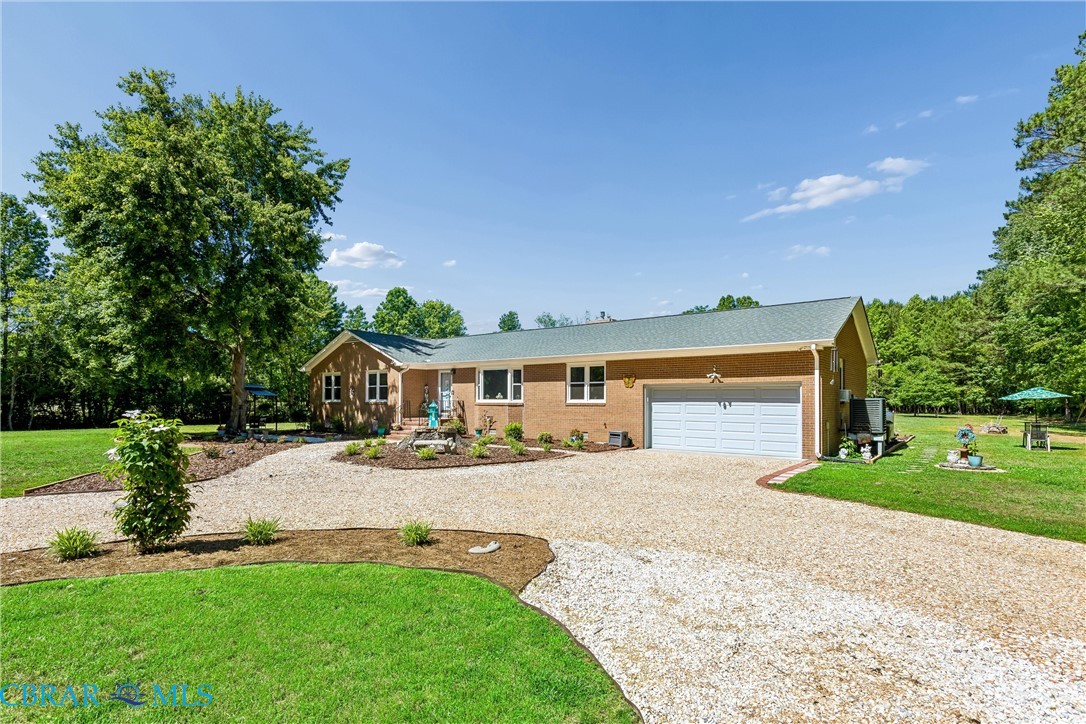 5585 Ware Neck Road Gloucester, VA 23061 - Photo 2 of 46