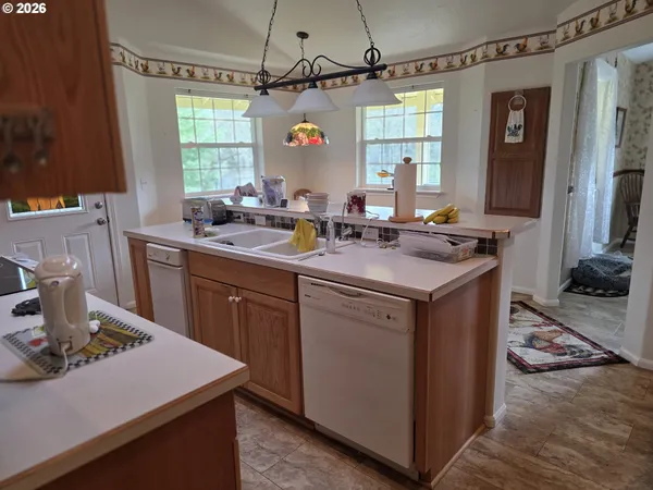 $495,000 | 1909 Southwest Duke Road, Sutherlin, OR 97479