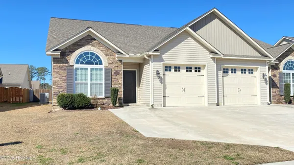 $1,700 | 3503 Gaston Way, Unit A, Greenville, NC 27834