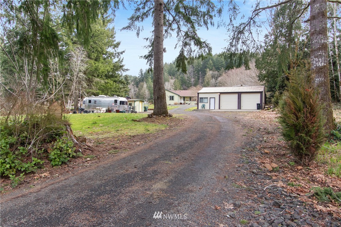 916 Wilson Road Northwest Olympia, WA 98502 - Photo 2 of 38 Gallery Image 2