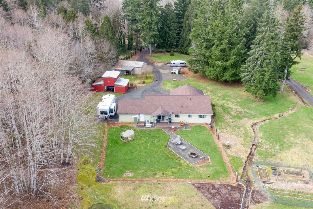 916 Wilson Road Northwest Olympia, WA 98502 - Photo 33 of 38 Gallery Image 33