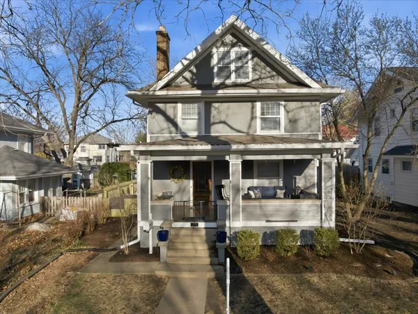$309,900 | 1413 North Clinton Boulevard, Bloomington, IL 61701