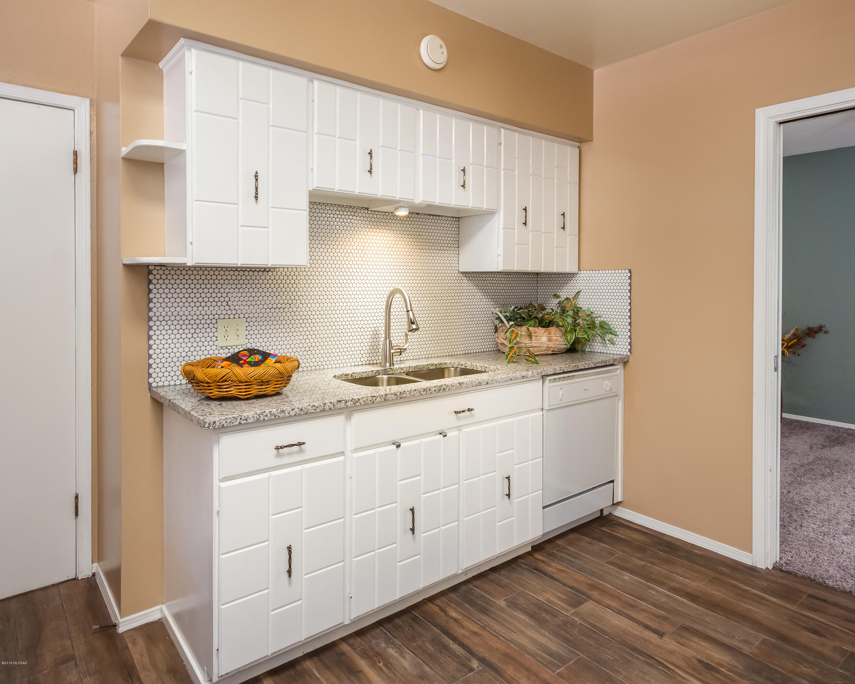 6100 North Oracle Road, Unit 6 Tucson, AZ 85704 - Photo 8 of 25