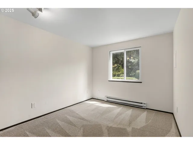 $220,000 | 5170 Northwest Neakahnie Avenue, Unit 1, Portland, OR 97229