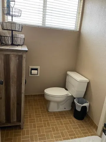 $2,380,000 | 7263 East Ave F 8, Lancaster, CA 93535