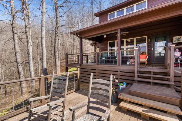 $575,000 | 961 South Brooks Cove Road, Hayesville, NC 28904