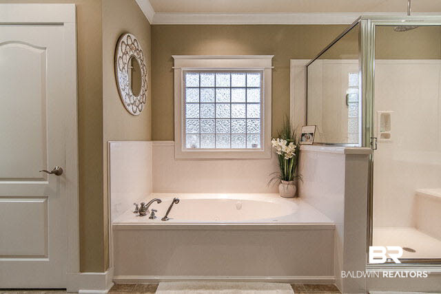 11099 Niblick Loop Fairhope, AL 36532 - Photo 20 of 33 Mstr Bath jetted tub